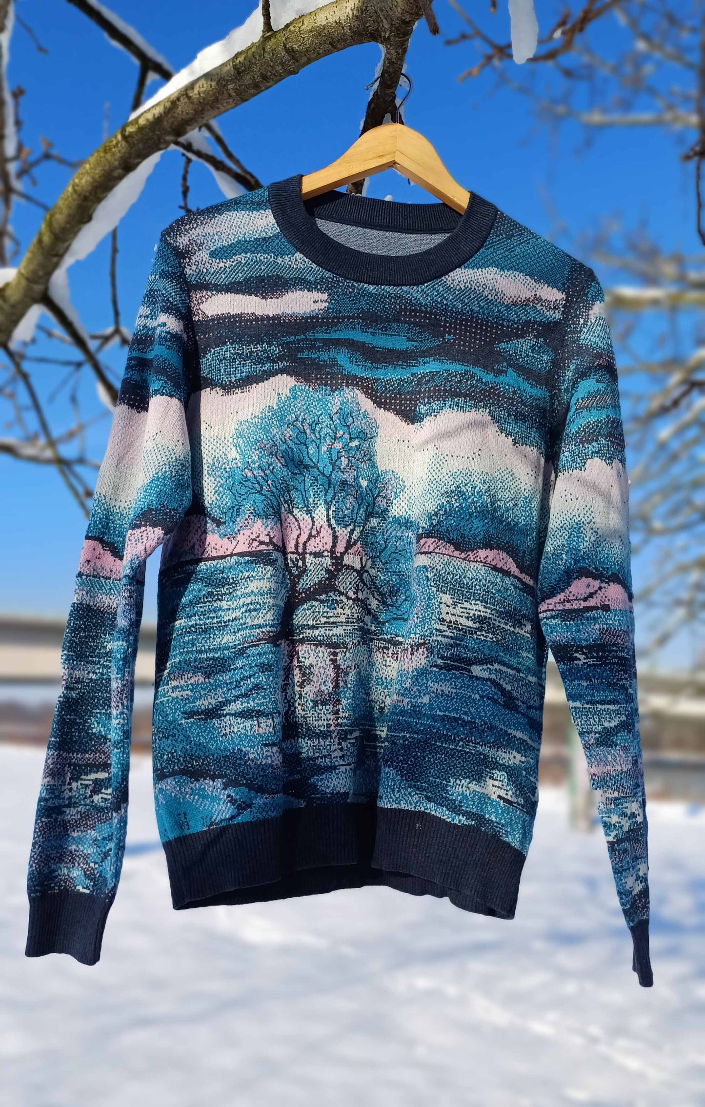 Unisex Strickpullover – Baum der Seen (Winter Nacht) – Rundhalsausschnitt, klassische Passform