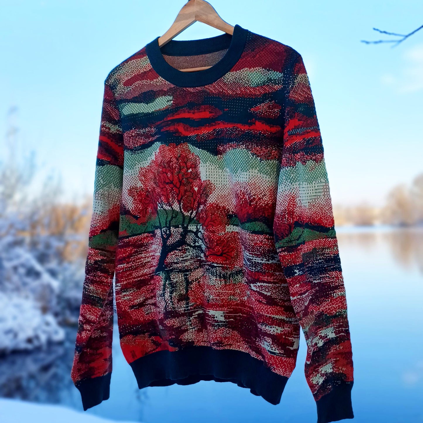 Unisex Strickpullover – Baum der Seen (Herbst Dämmerung) – klassische Passform mit Rundhalsausschnitt